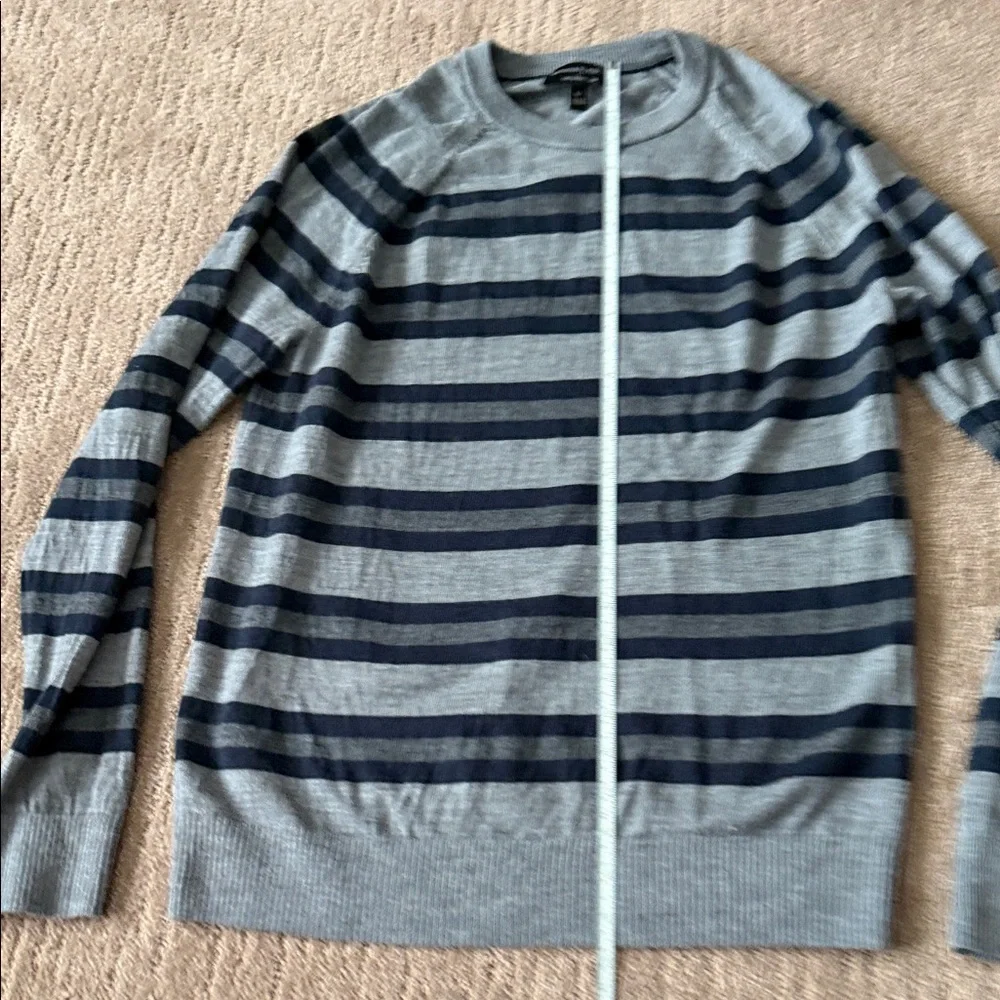 Banana Republic Men's Sweater in Gray and Navy Stripes